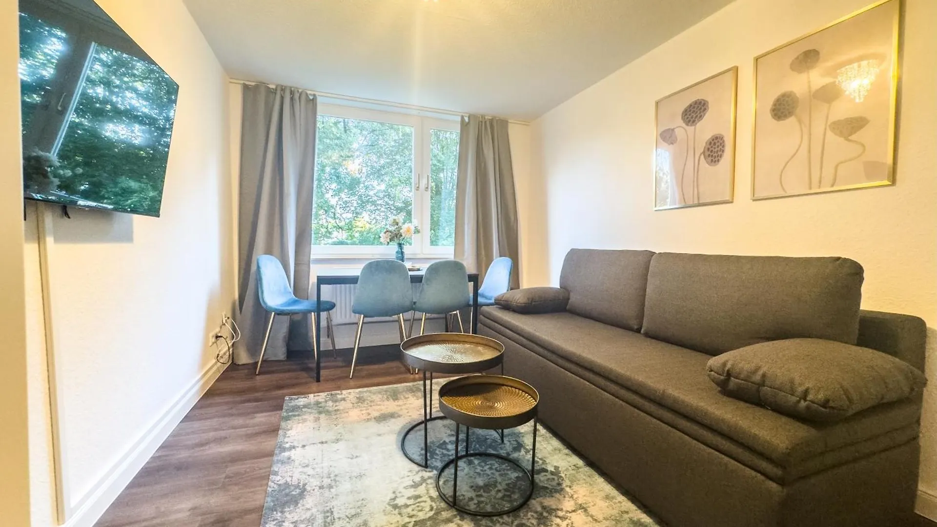 Messeapartment Fuer 4 Gaeste Mit Kostenlosen Parkplaetzen Hannover Apartment